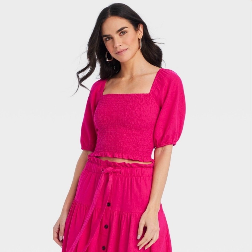Universal Thread Pink Puff Sleeve Smocked Crop Top
